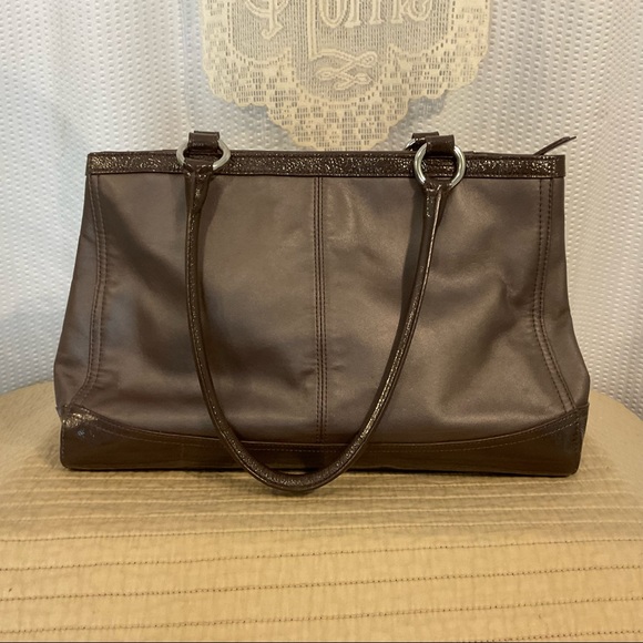 Coach - Park Carryall Leather Satchel Handbag or Shoulder Bag - Picture 4 of 12